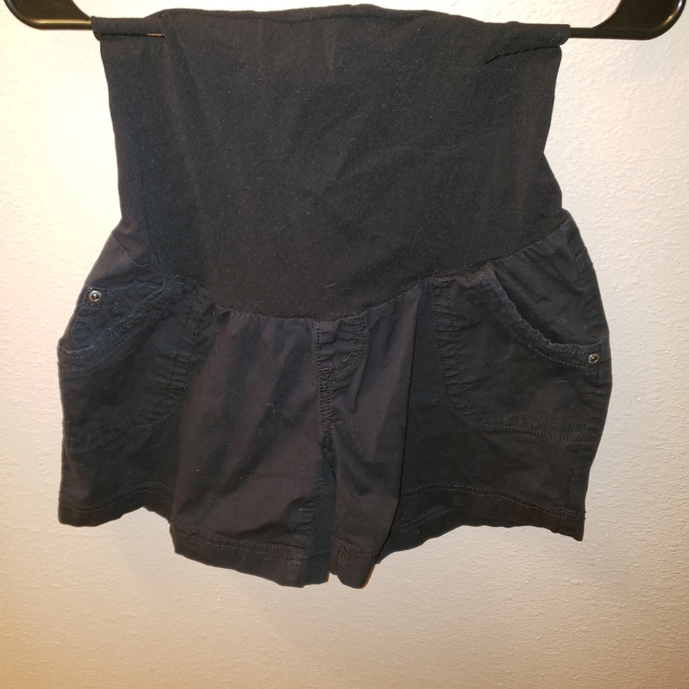 Maternity shorts